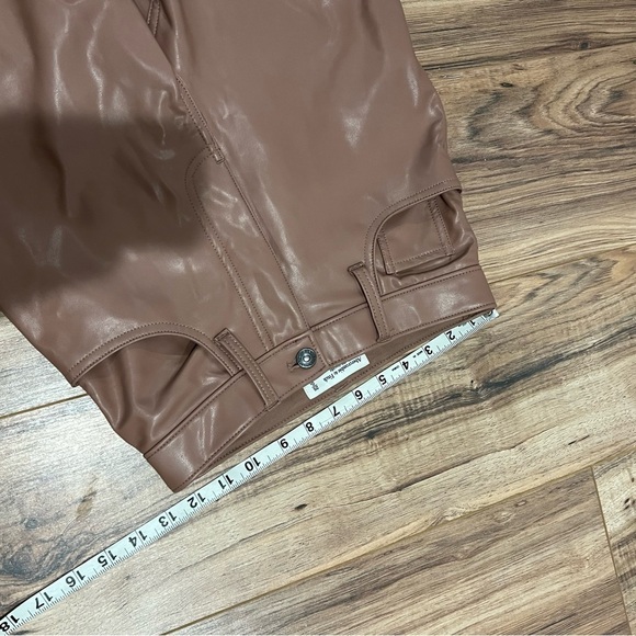 Abercrombie & Fitch Vegan Leather 90s Straight Pant - Picture 9 of 12